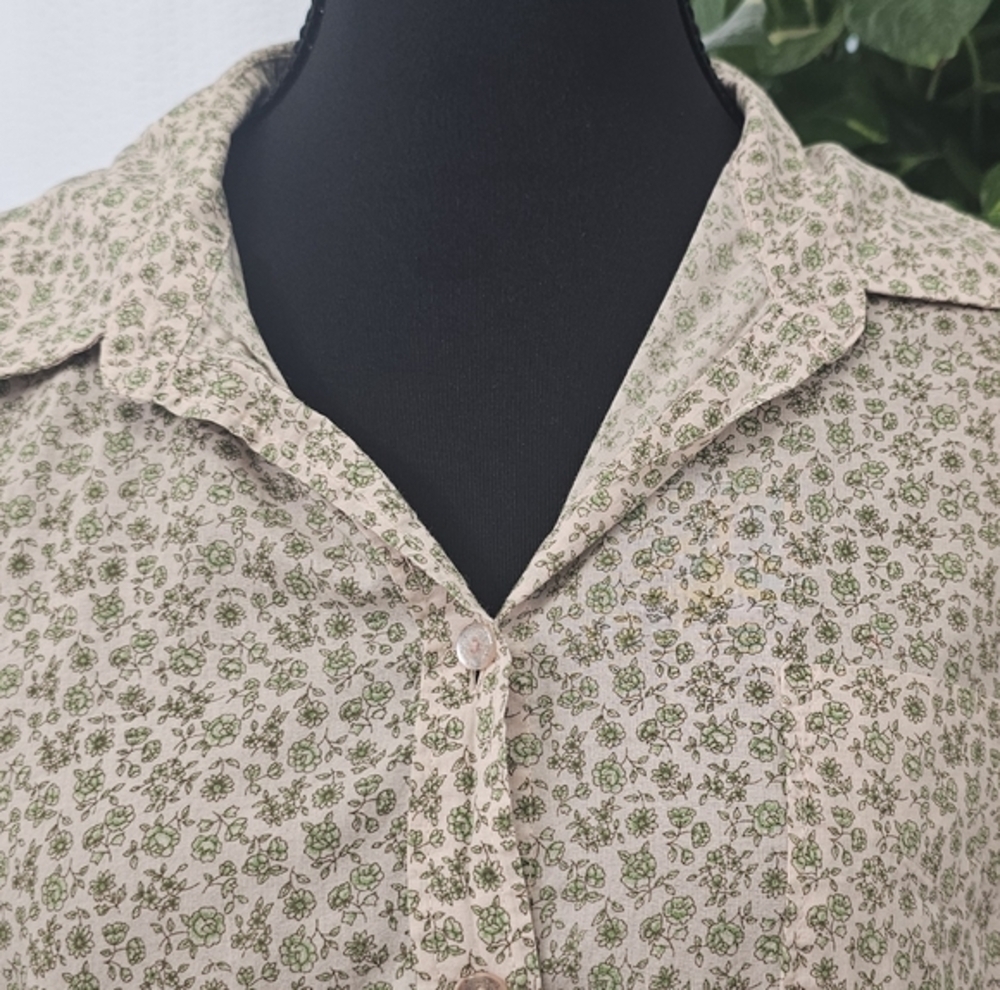 IZOD Floral Beige Women's Shirt Size L